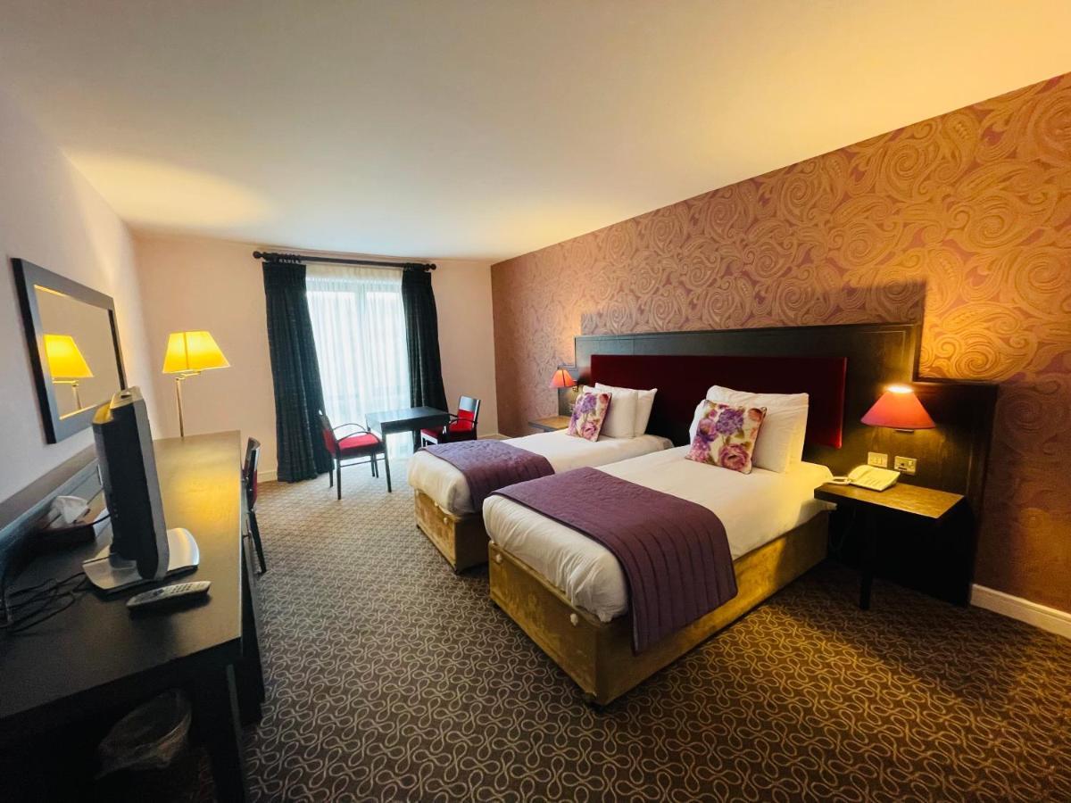 Burren Atlantic Hotel & Holiday Cottages Ballyvaughan Dış mekan fotoğraf