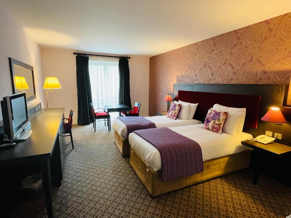 Burren Atlantic Hotel & Holiday Cottages Ballyvaughan Dış mekan fotoğraf