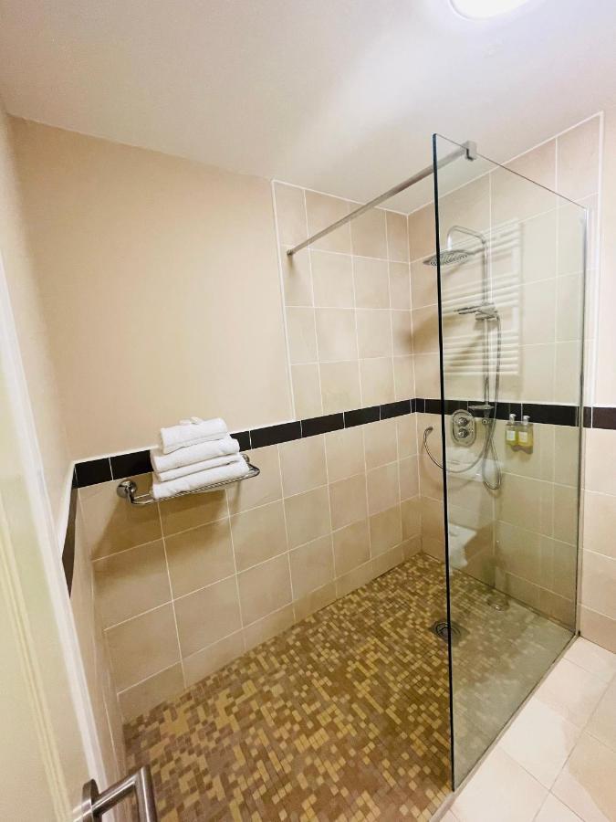 Burren Atlantic Hotel & Holiday Cottages Ballyvaughan Dış mekan fotoğraf